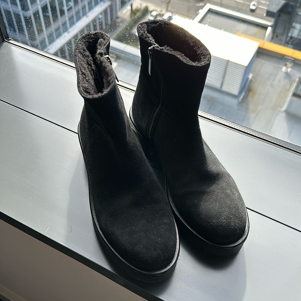 Aquatalia weatherproof boot